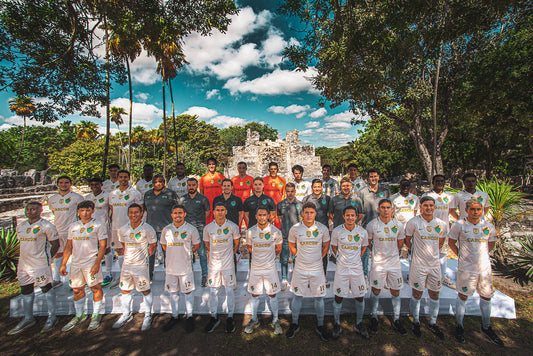 CANCÚN FC SE TOMA LA FOTO OFICIAL EN ZONA ARQUEOLÓGICA ‘EL MECO’