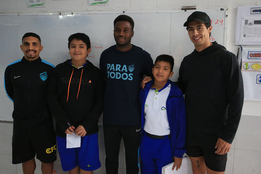 CANCÚN FC VISITA A ALUMNOS DEL COLEGIO VALLADOLID